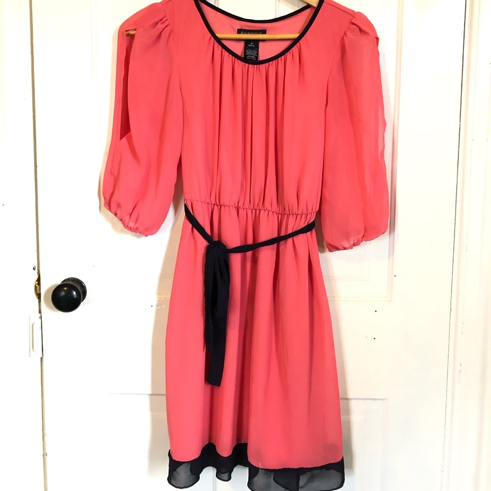 🔸2/$20 Coral and navy dress, pleated top